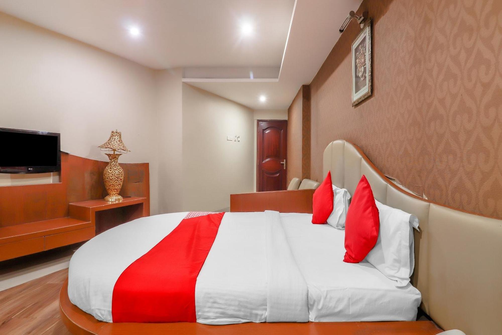 Hotel O Grandeur By Orbit Hotels Near Chennai Shopping Mall Хайдарабад Экстерьер фото